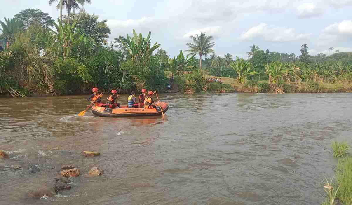 Remaja Ini Tenggelam saat Berenang, Tim SAR Gabungan Sisir Sungai Telemo Komering