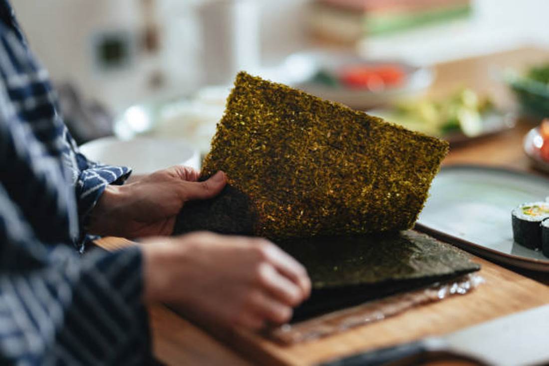 Sehat dan Ekonomis! Ini Cara Membuat Nori KW dari Daun Kelor