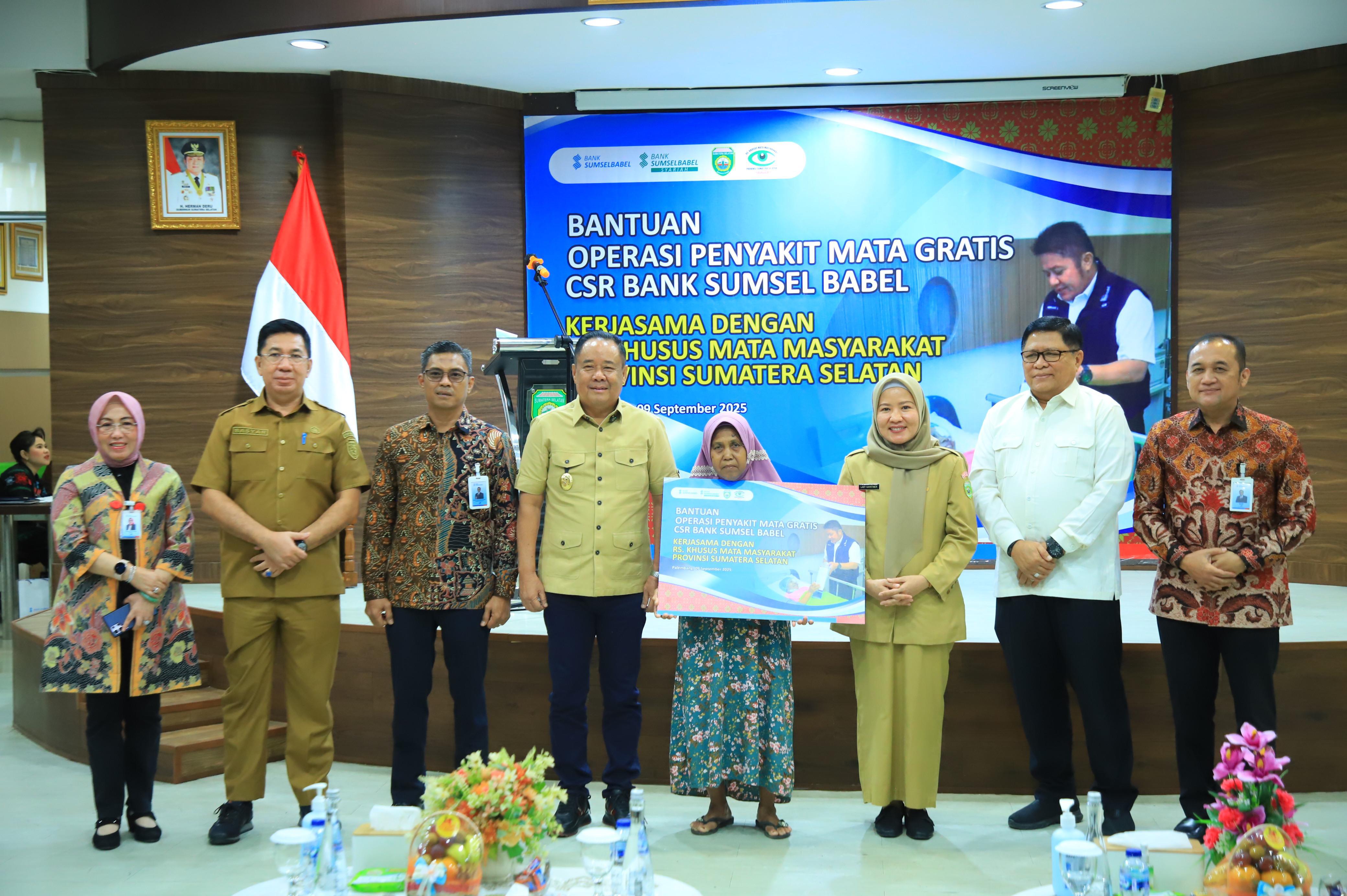 Sinergi Pemprov Sumsel, BSB dan RS Mata Binar Bantu Masyarakat Operasi Mata Gratis 