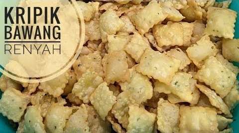 Kriuknya Kagak Tahan! Resep Keripik Bawang Pedas Dijamin Renyah Banget