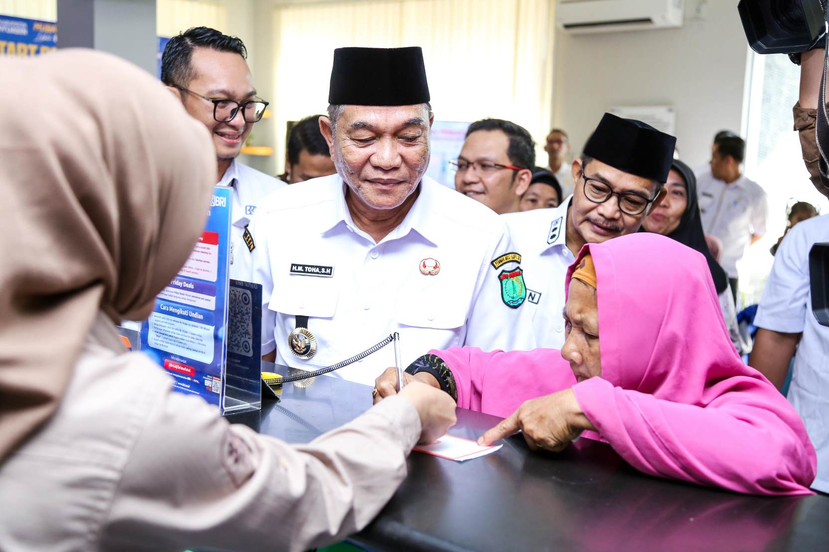 Pemkab Muba Salurkan Program Bantu Umak untuk Warga Miskin