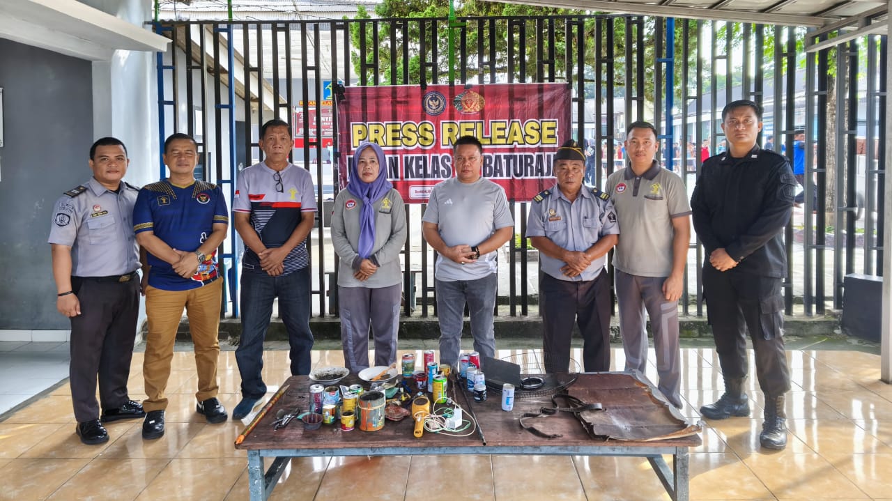 Awali Aktivitas, Rutan Baturaja Laksanakan Razia Kamar Hunian