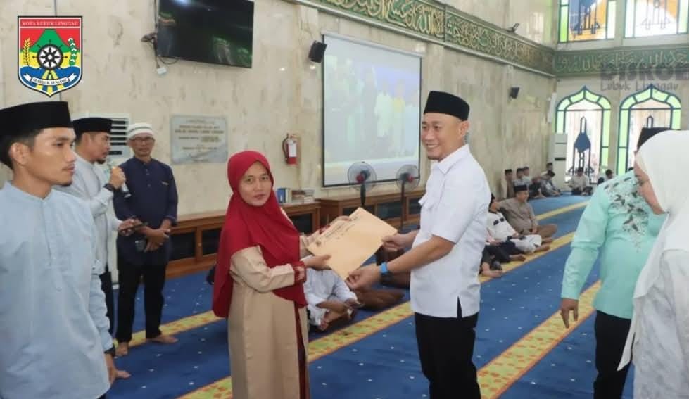 Wali Kota Lubuk Linggau H Rachmat Hidayat Hadiri Taklim Ramadhan di Masjid Agung As-Salam