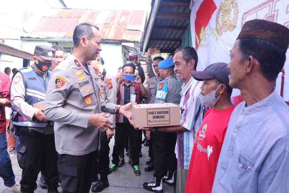 Wakapolda Sumsel Turun Langsung dalam Baksos di Slum Area Gandus