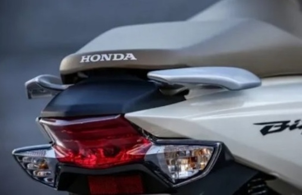 Inilah Motor Bebek Legendaris Honda Supra X 125 Premium, Dibandrol dengan Harga Segini?