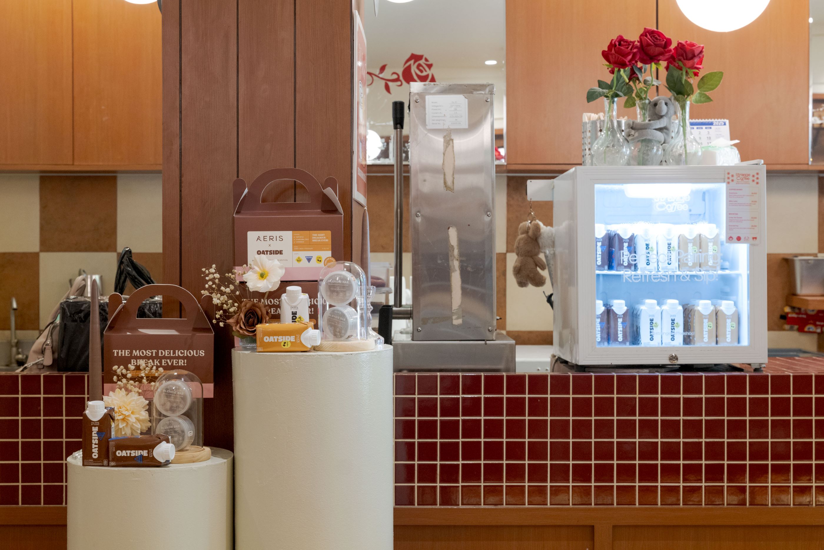 Kolaborasi Aeris Beauté dan OATSIDE Menghadirkan Blendie Bar Edisi Terbatas