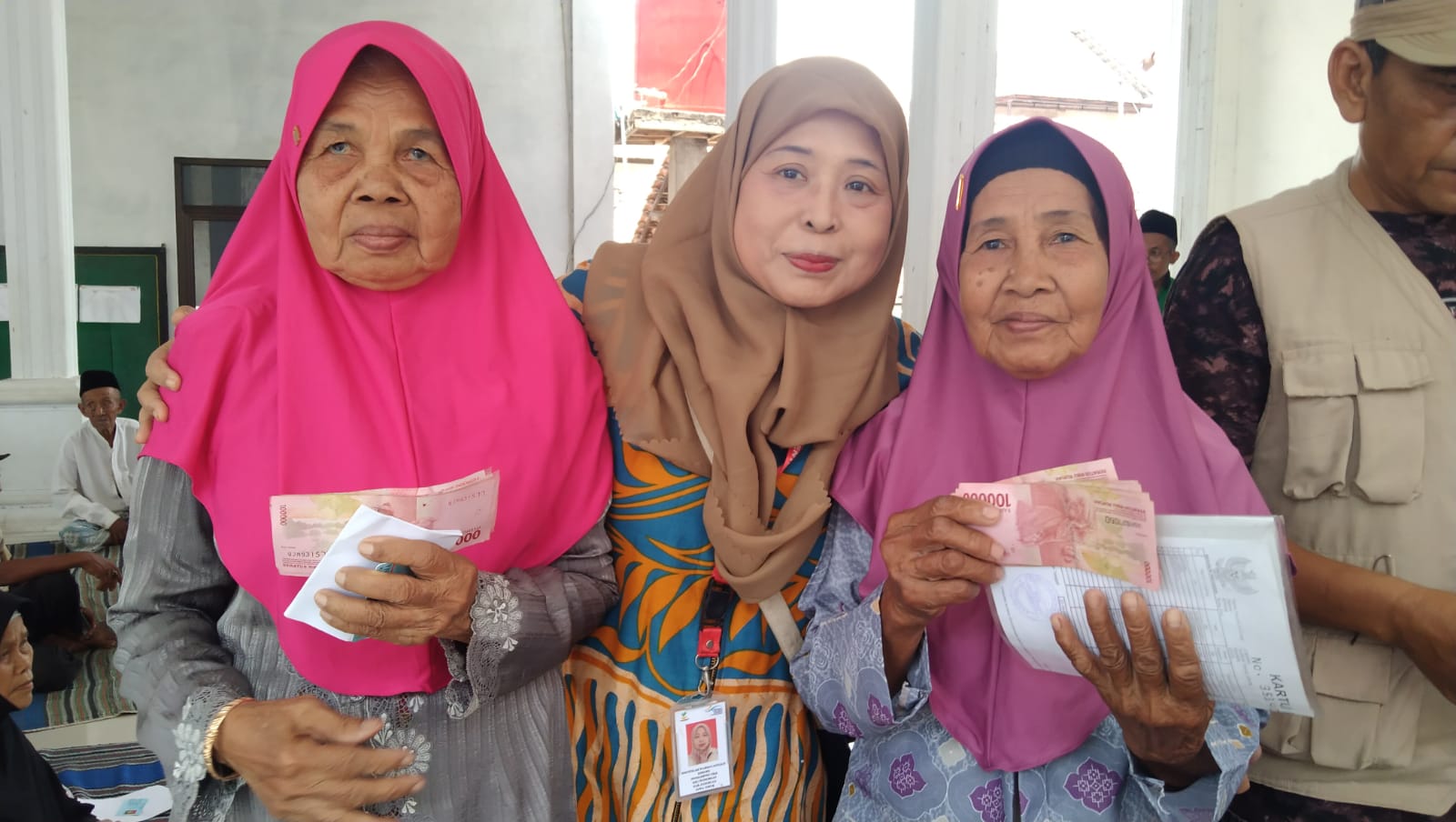 DTSEN Resmi Dipakai Pada Penyaluran PKH BPNT Tahap 2, KPM Kategori Berikut Ini Wajib Digraduasi!