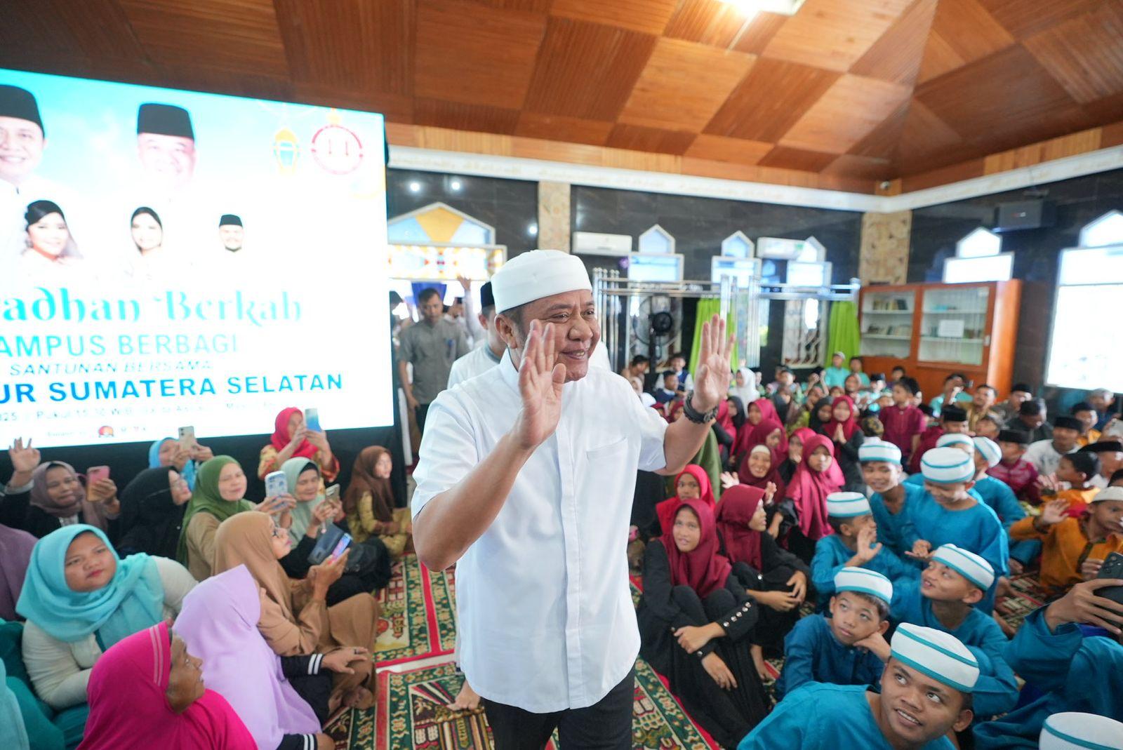 Berkah Ramadhan 1446 H, Gubernur Herman Deru Santuni Anak Panti Asuhan dan Kaum Dhuafa