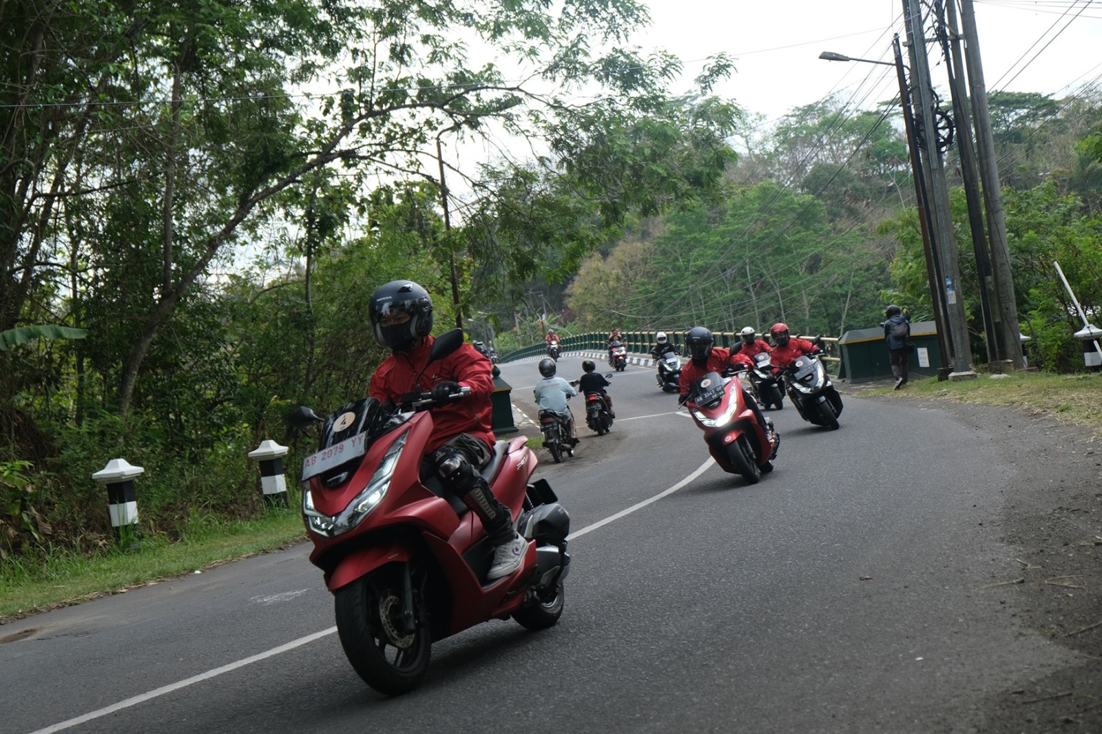 Puluhan Ribu Bikers Berkumpul di Puncak Honda Bikers Day 2025 di Garut 