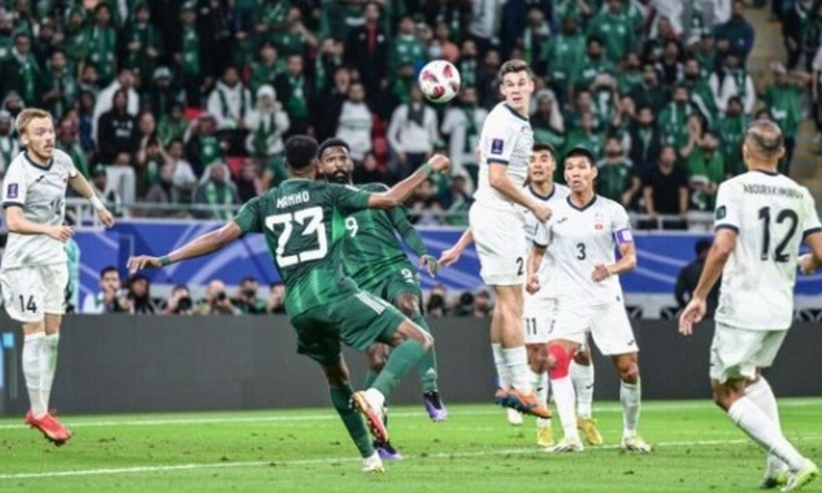 Hasil Piala Asia 2023 Kirgistan vs Arab Saudi: 2 Kartu Merah Buat The Green Falcons Menang 2-0