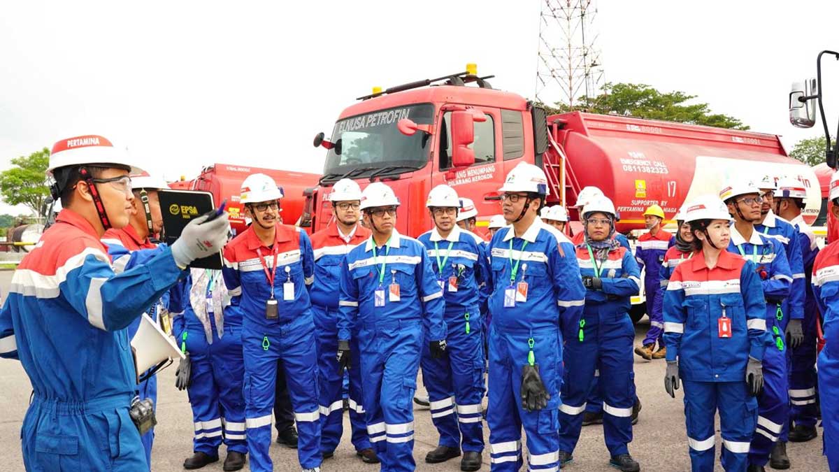 Pertamina Patra Niaga dan Kementerian Keuangan Tinjau Digitalisasi Distribusi BBM di IT Palembang