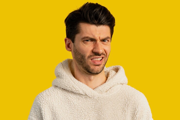 AWAS! Ini 5 Tanda Pria yang Memiliki Sikap Patriaki, Kamu Harus Pahami Sebelum Menikah