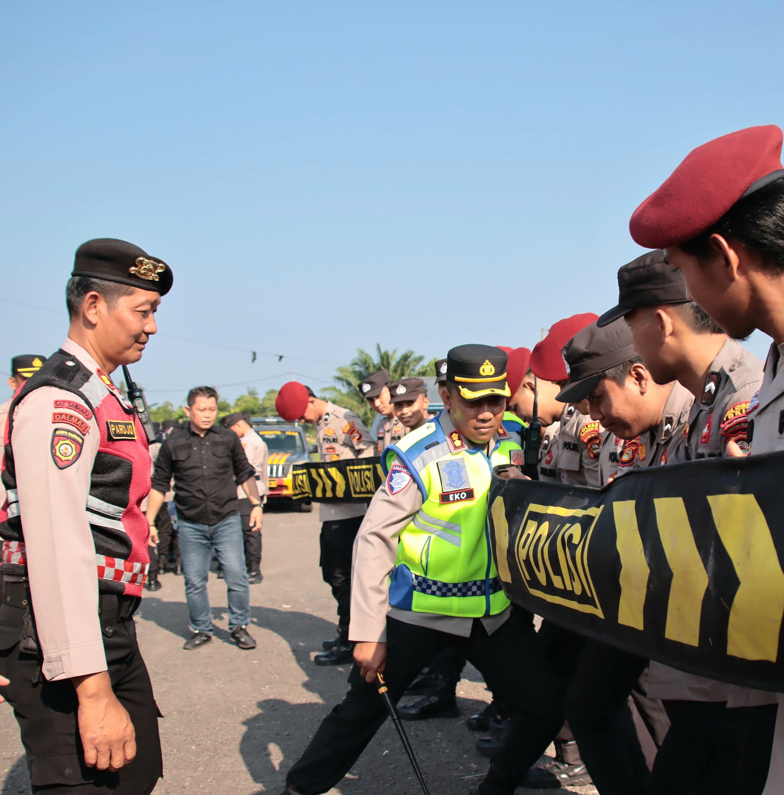 Kapolres OKI Siapkan Pengamanan May Day, Periksa Sejumlah Kendaraan Operasional