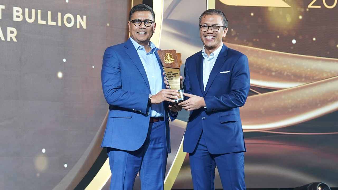 Dorong Transformasi Digital BSI, Anggoro Eko Cahyo Dinobatkan Sharia Banking Transformation Leader of The Year