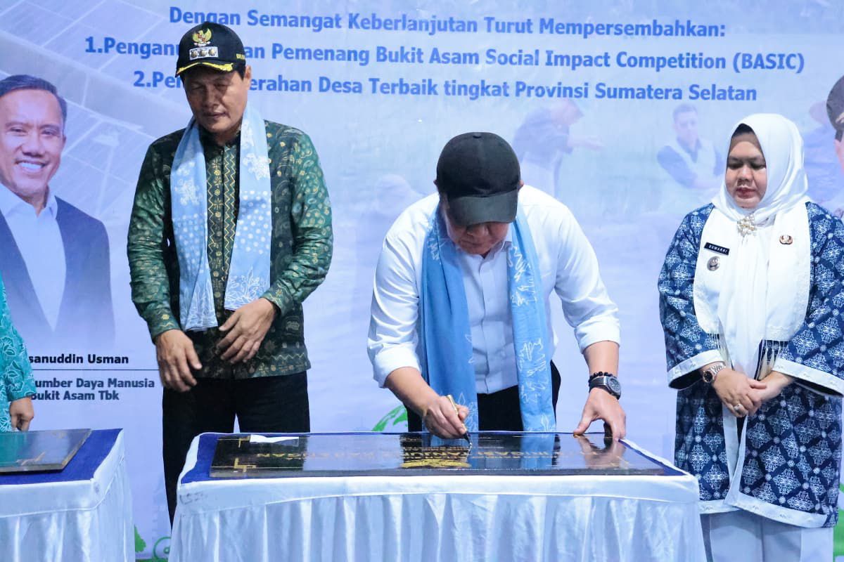 Dongkrak Pertanian Sumsel, Gubernur Herman Deru Resmikan Dua PLTS Irigasi di Muara Enim
