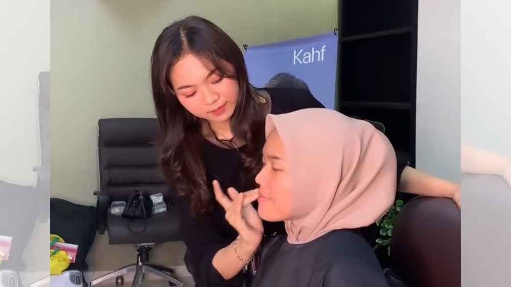 Make Over Ajarkan Karyawati BPJS Kesehatan Palembang Office Make Up Look, Tetap Flawless dan Natural