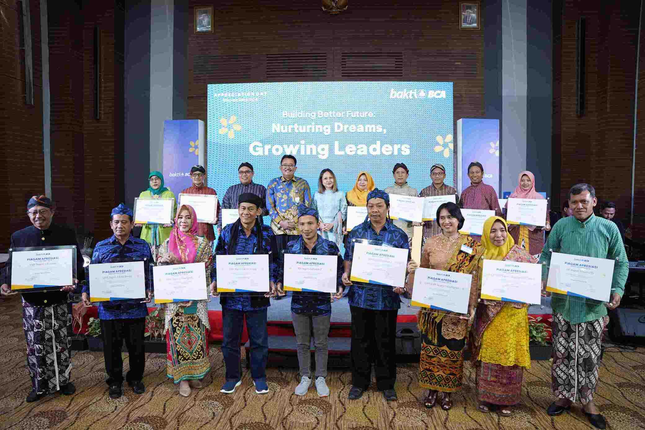 17 Sekolah Bakti BCA Siap Naik Kelas, Ini Daftarnya 