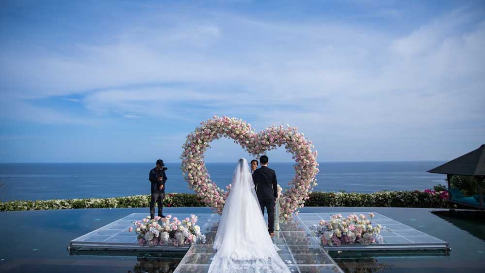 11 Rekomendasi Tempat Resepsi Pernikahan dengan View Outdoor Terbaik, Selesai Acara Bisa Honeymoon