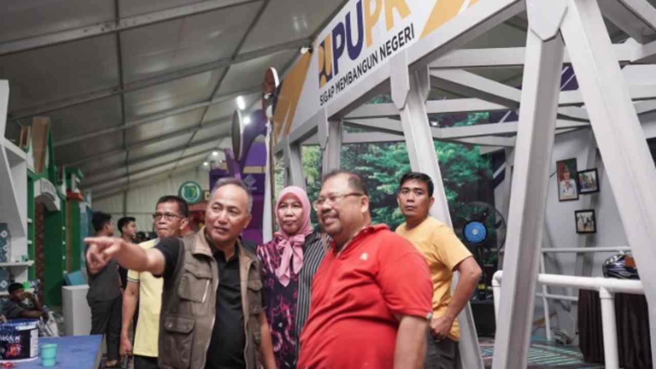 Jumat Malam Sekda H Apriyadi Tinjau Persiapan Pembukaan Muba Expo 2024, Ini Hasilnya