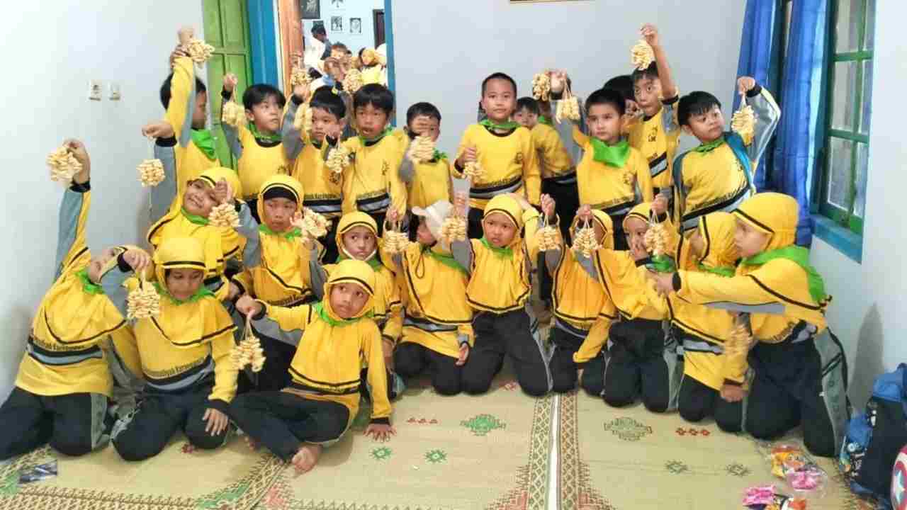 Lewat Desa BRILiaN, BRI Dorong Usaha Camilan Menjadi Produk Oleh-oleh Unggulan