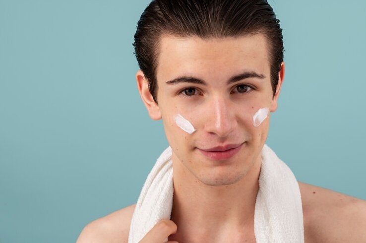 Deretan 5 Produk Facial Wash Pria Terbaik! Melembabkan Wajah dan Hilangkan Sel Kulit Mati