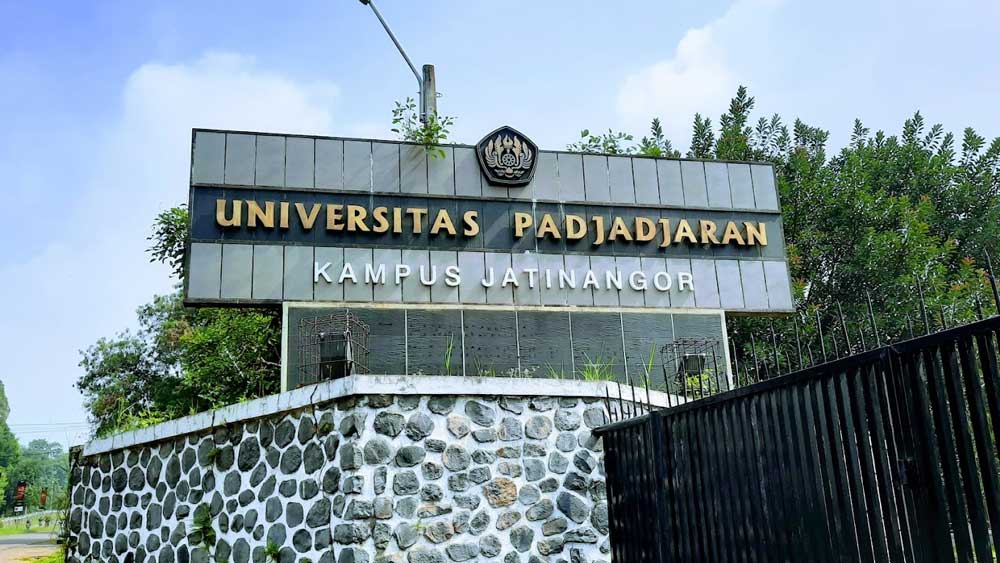 HEBAT! 2 Kampus di Sumedang Masuk Universitas Terbaik di Dunia UniRank 2023, UNPAD Peringkat ke-8 Nasional