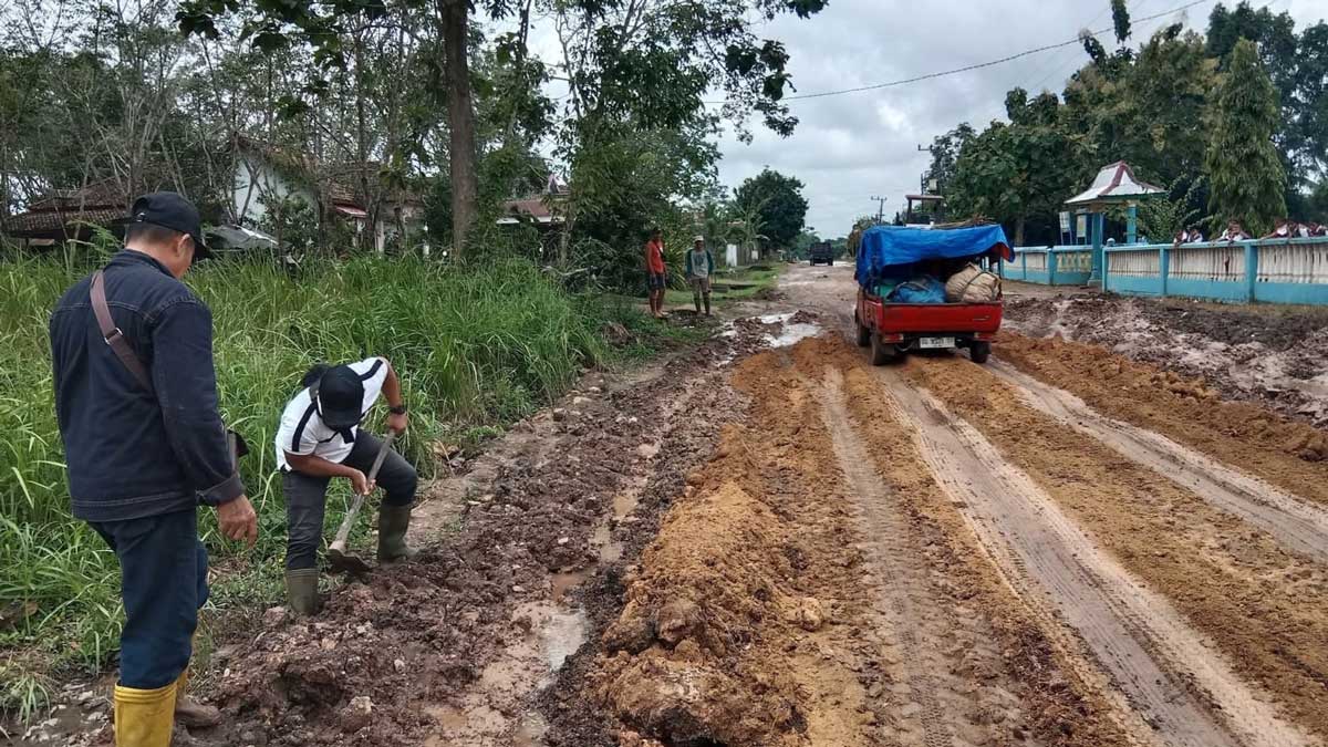 Gerak Cepat! PUPR Ogan Ilir Mulai Cor Beton Jalan Betung 1, Target Selesai Sebelum Lebaran