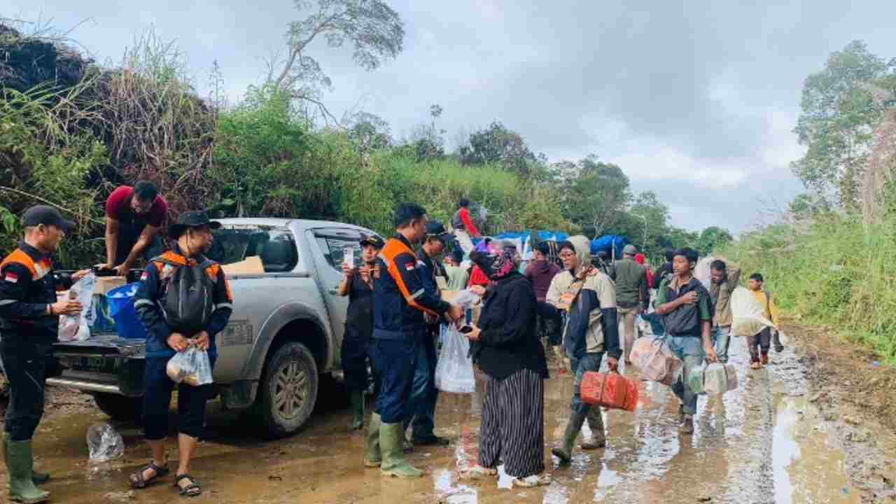 Akses Masih Terputus, Kemenkeu Peduli Bergerak Kirim 1,7 Ton Beras untuk Warga Bener Meriah