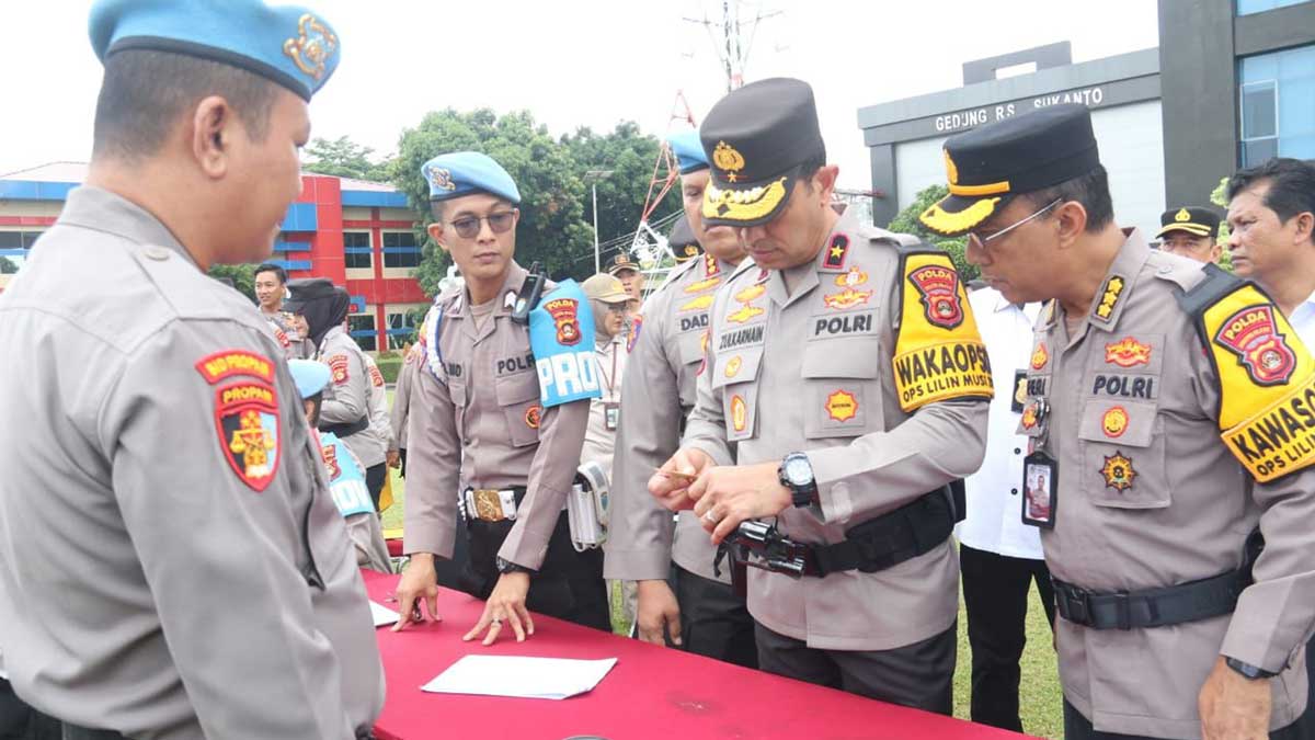 Wakapolda Sumsel Pimpin Langsung Pemeriksaan 2229 Pemegang Senpi Dinas