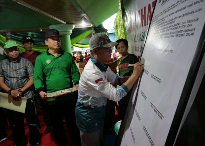 Deklarasi Damai Awali Jalan Sehat Kerukunan Bertabur Hadiah di Kemenag Sumsel