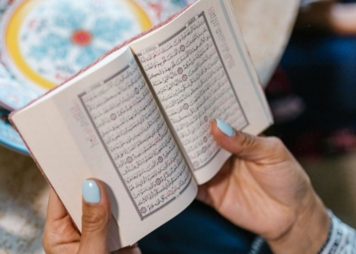 Samakah Pahala Dengar Al-Quran di YouTube dengan Membaca Al-Quran? Ini Penjelasan Buya Yahya