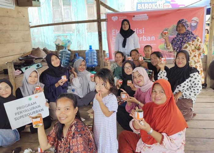 Rumah Zakat Gelar Ekspedisi Superqurban, Bahagiakan Warga Palembang di Daerah Perairan  