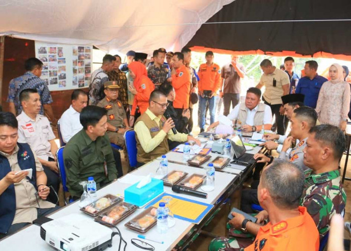 Kesiapsiagaan Gubernur Herman Deru Tinjau Satgas Karhutla OKU Selatan