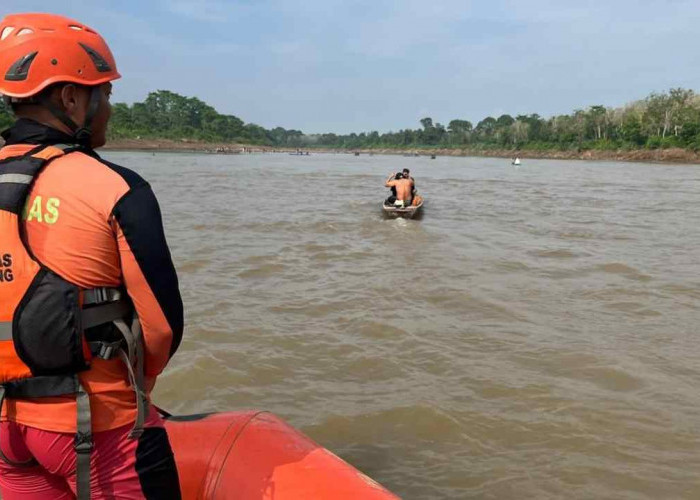 Bocah 11 Tahun Hilang Terseret Arus Sungai Musi, Tim SAR Sisir Area 10 Kilometer