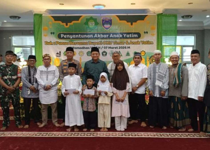 Bikin Haru! Bupati Enos Buka Bersama dan Santuni 400 Anak Yatim di Masjid Agung At-Taqwa Gumawang