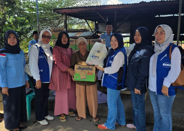 APJI Ogan Ilir Bantu Korban Kebakaran di Desa Ibul Besar II