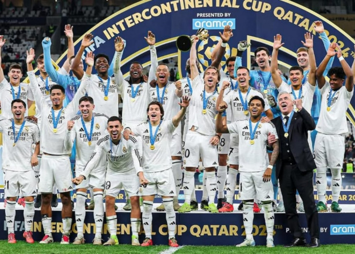 Carlo Ancelotti Meraih Kemenangan ke-15 Bersama Real Madrid Setelah Menjuarai Piala Interkontinental