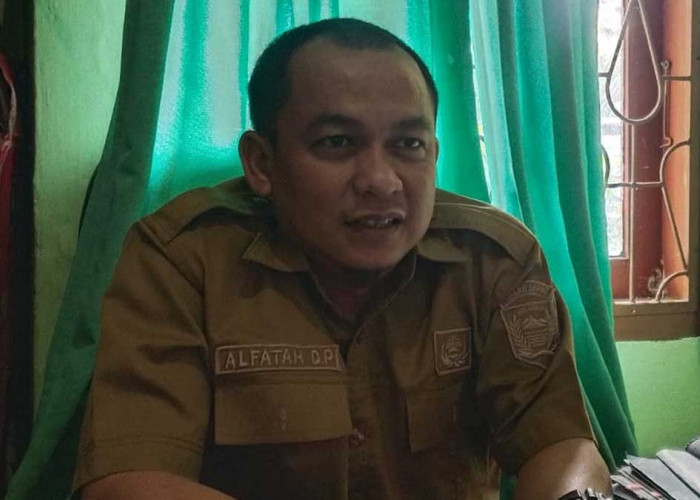 Dinas TPHP Lahat Salurkan Bantuan Benih Padi Hibrida Unggulan dan Pupuk NPK Non Subsidi