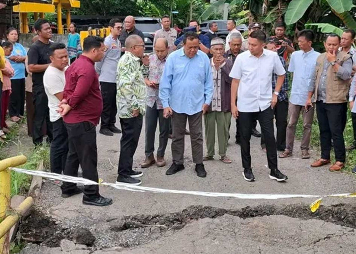 Gerak Cepat Bupati Ogan Ilir: Tinjau Jembatan Putus dan Gratiskan Perahu Penyeberangan
