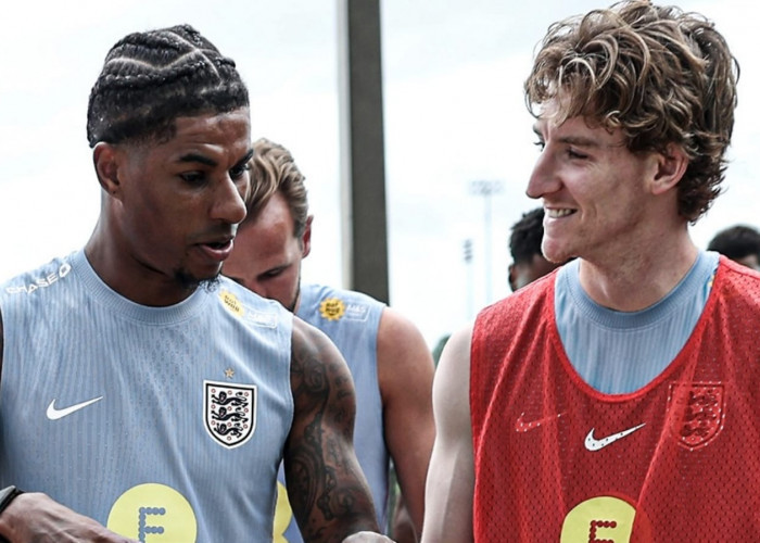 Ini yang Dikatakan Marcus Rashford Pada Anthony Gordon Setelah Transfer ke Barcelona