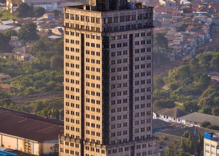 MERINDING! Ini 5 Kisah Horor Menara Saidah yang Kini Kosong Terbengkalai di Pusat Kota Jakarta