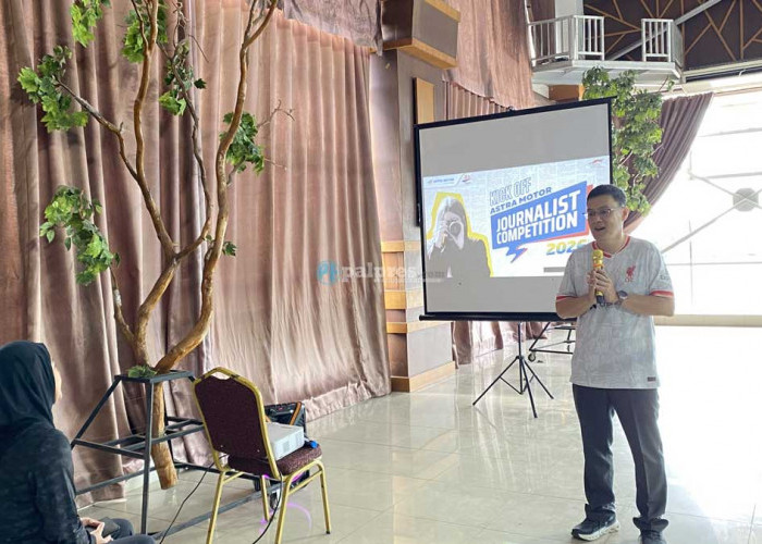 Keseruan Kick Off AMJC 2026: Astra Motor Sumsel 'Adu' Kreativitas Jurnalis Lewat Olahraga Padel