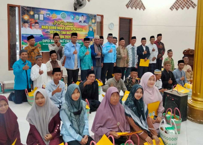 Bentuk Tali Kasih, Puluhan Guru Ngaji di OKU Timur Terima Paket Sembako Jelang Lebaran