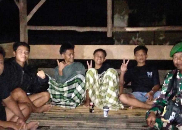 Jalur Lintas Rawan Kejahatan? Babinsa Lahat dan Warga Perketat Patroli Malam di Pagar Gunung