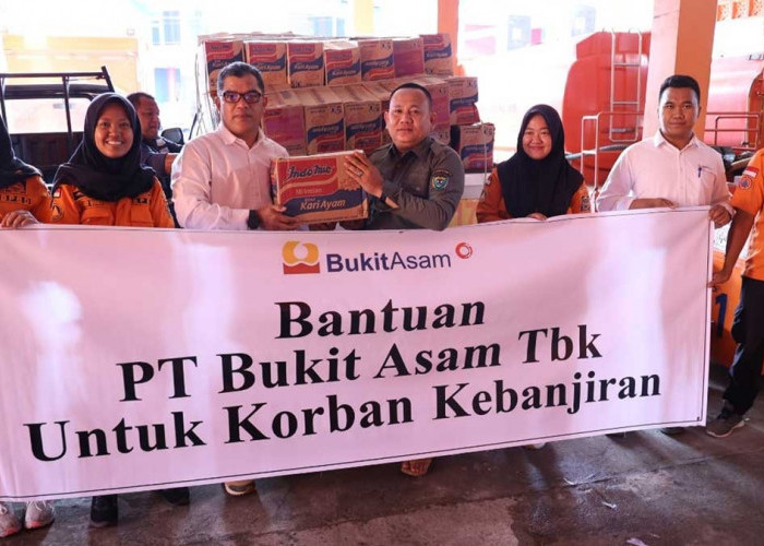 Solidaritas Bukit Asam, Gerak Cepat Salurkan Bantuan untuk Korban Banjir Muara Enim