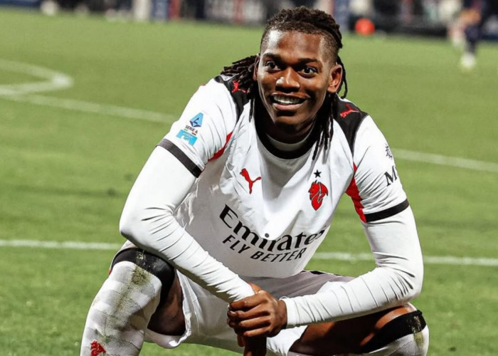 Cagliari 0-1 AC Milan: Gol Leao Membawa Tim Allegri ke Puncak Klasemen Serie A