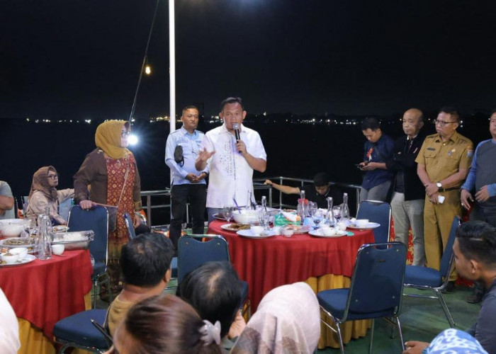 Salurkan 2.600 Box Nasi Gratis, Pj Wali Kota Palembang Apresiasi Tim Rantang