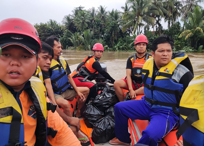 OKU Dikepung Banjir, Basarnas Evakuasi 50 Warga