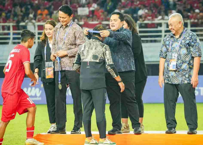 Tangan Dingin Indra Sjafri Bawa Indonesia Juara AFF U19, Terbukti Spesialis Piala AFF dan Kelompok Umur