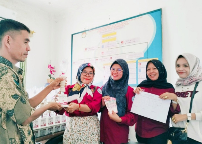 Srikandi PWI OKI Juara 3 Lomba Gerak Jalan, Ketua Timnya Bilang Begini